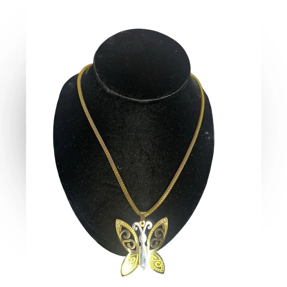 L.T.S.Steel Gold Tone Butterfly Pendant Necklace Y2K Aesthetic Statement Jewelry